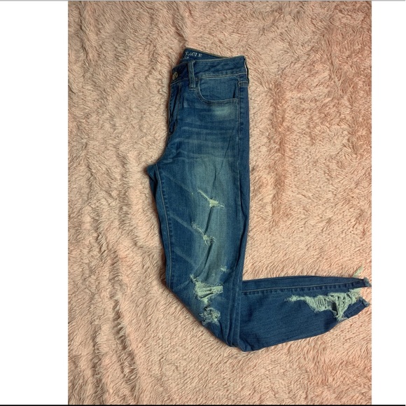 Distressed Mid Rise Jeans - Picture 2 of 6